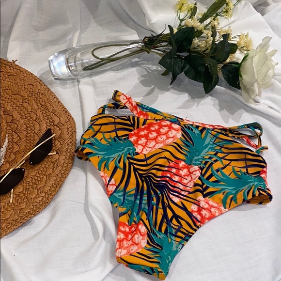 Aerie high rise swim bottom NWOT - Picture 8 of 8